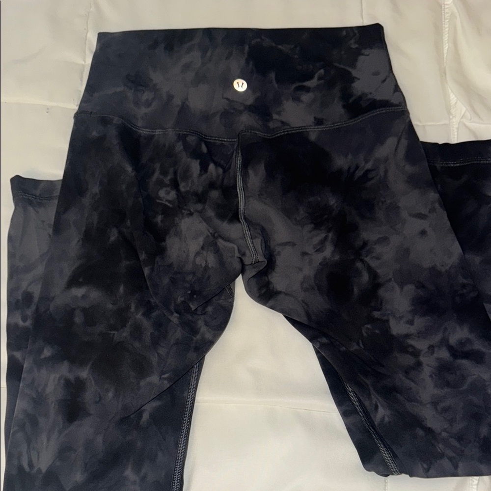 lululemon athletica Black Align 25’ size 6